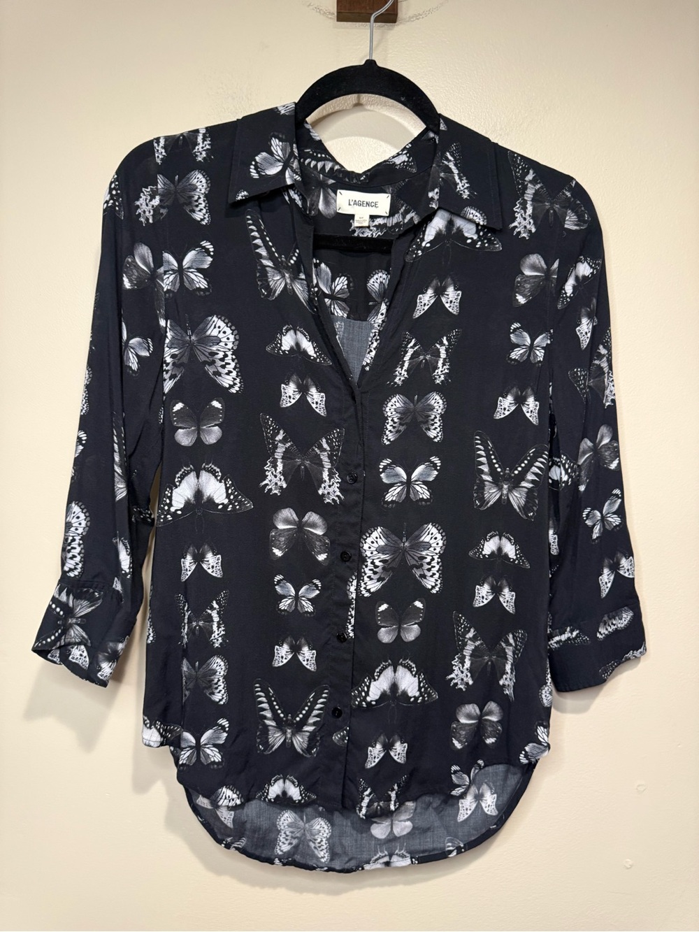 L'AGENCE Camille 3/4 Sleeve Blouse in Black Multi Vintage Butterfly Print Size S - Picture 5 of 11